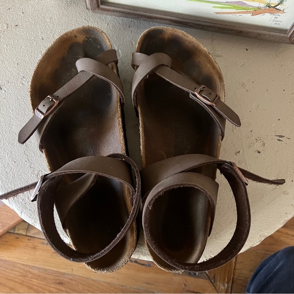 Brown Birkenstock yara sandals - Picture 2 of 5
